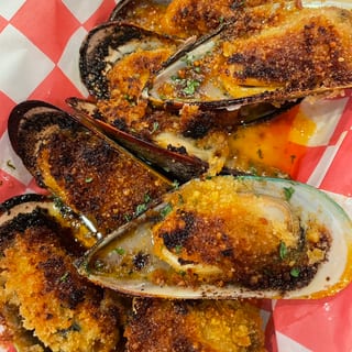Grilled Mussels (8)
